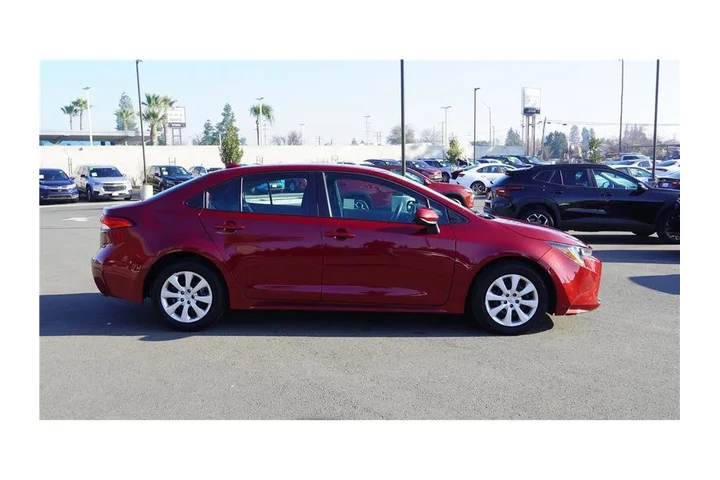 $22700 : 2025 Corolla LE image 5