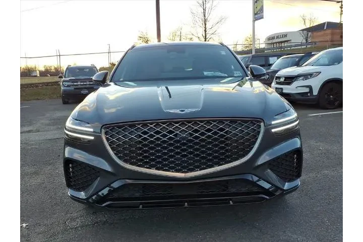 $31999 : Genesis GV70 2022 AWD 2.5T S image 2