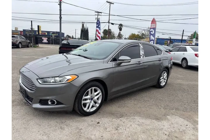 $9999 : 2014 Fusion Titanium image 4
