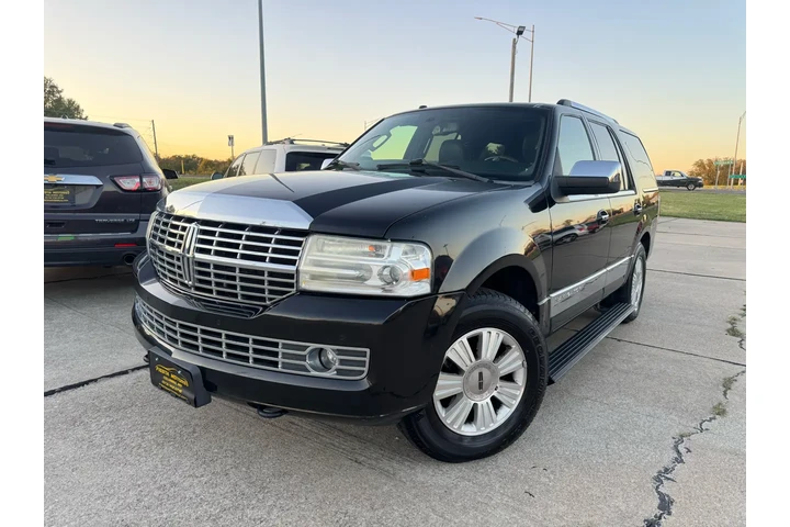 $8999 : 2014 Navigator 4WD image 6