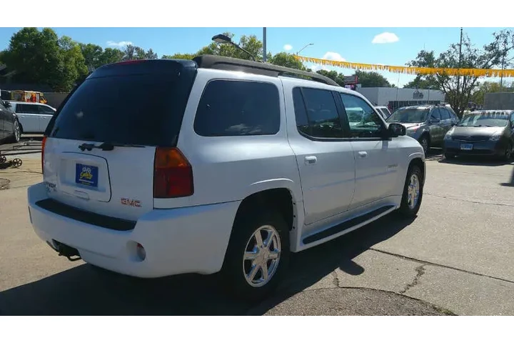 $5999 : 2005 GMC Envoy XL Denali image 7