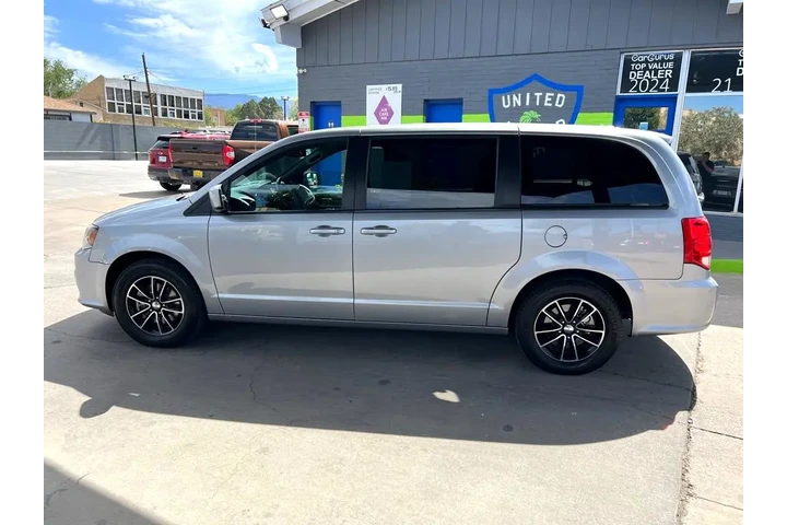 2018 Grand Caravan SE image 8