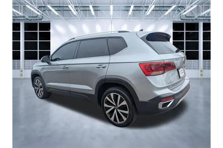 $16995 : Volkswagen Taos 2022 SE 4dr image 7