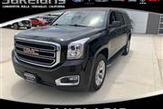 2016 Yukon XL SLT SUV V-8 cyl en Rolla