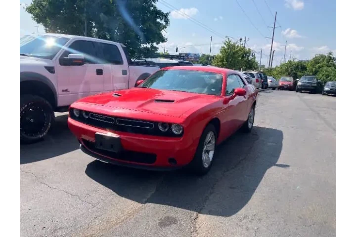 $27900 : 2023 Challenger SXT image 4