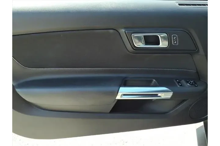 $39900 : Ford Mustang 2023 GT 2dr Fas image 10