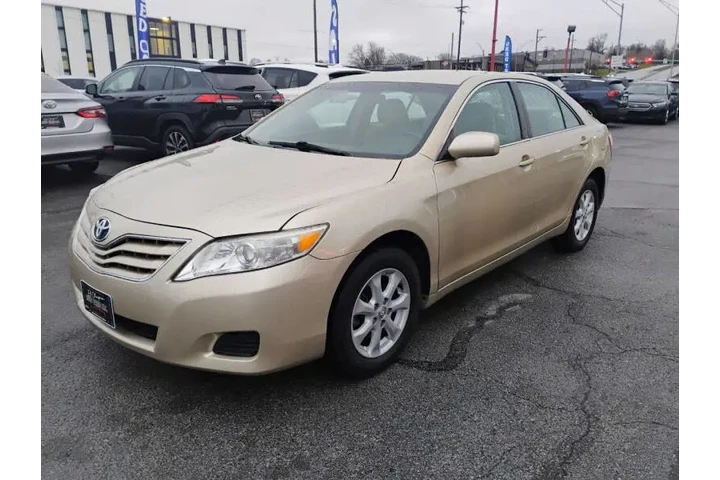 $8750 : 2011 Camry LE image 7