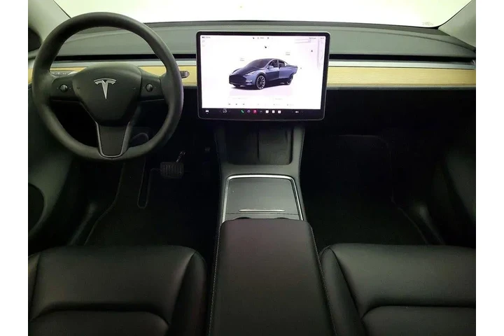 $36998 : Tesla Model Y 2024 AWD Long image 9