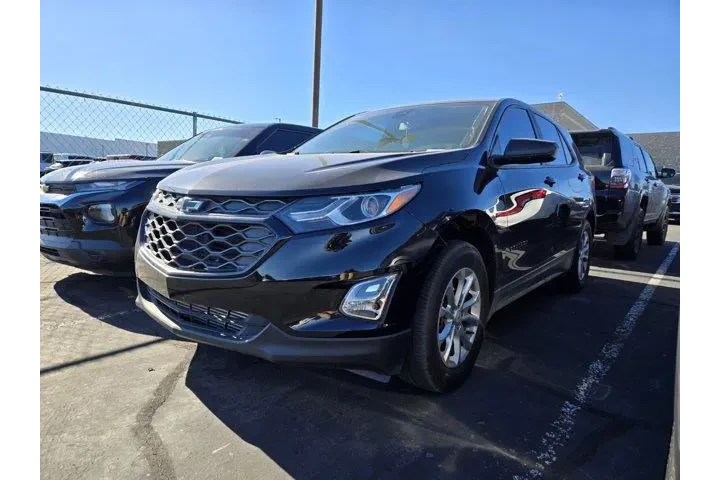 $17991 : Chevrolet Equinox 2020 LS 4d image 2