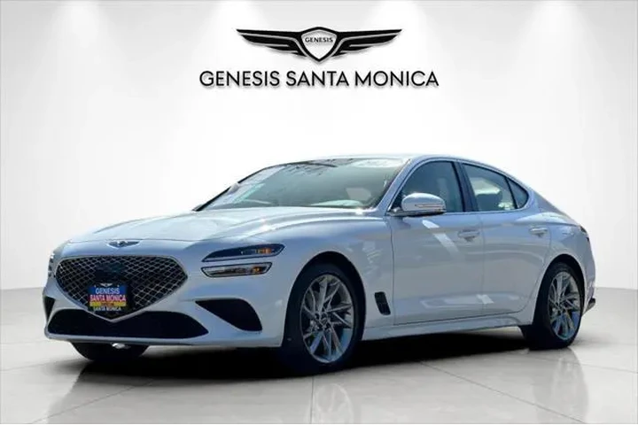 $23778 : Genesis G70 2022 2.0T 4dr Se image 9