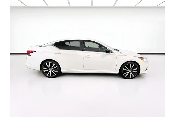 $18480 : Nissan Altima 2022 2.5 SR 4d image 6