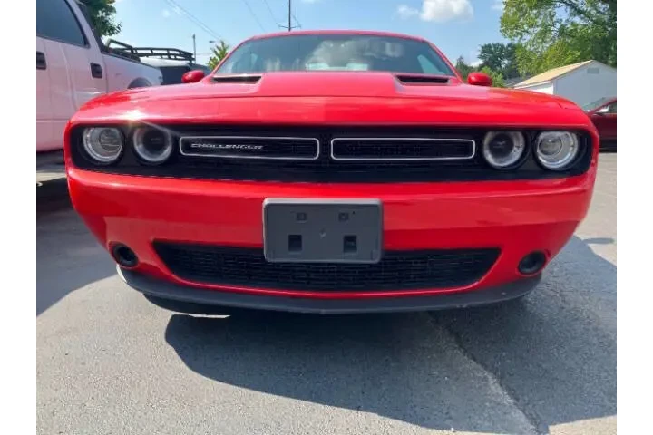 $27900 : 2023 Challenger SXT image 9