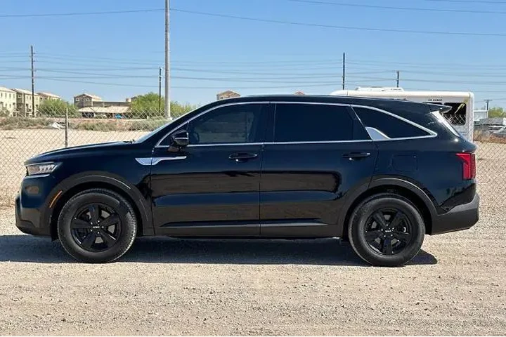 $21588 : Kia Sorento 2022 LX 4dr SUV image 8