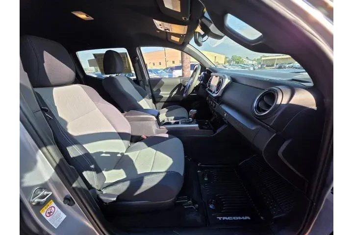 $31995 : Toyota Tacoma 2020 4x2 TRD O image 10