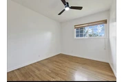 $1300 : 3 casa de una sola planta con thumbnail
