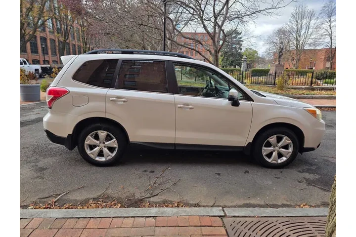 $4995 : 2014 Forester 2.5i Touring image 8