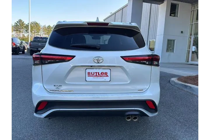 $33950 : Toyota Highlander 2021 XSE 4 image 4