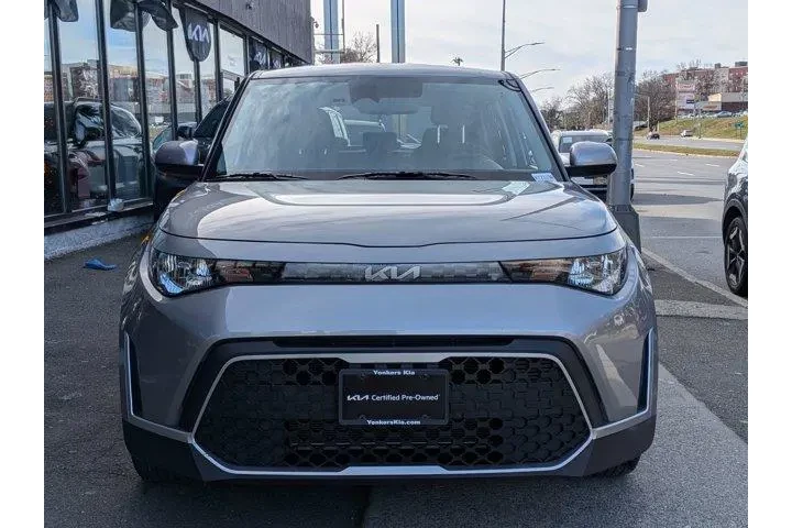 $15695 : Kia Soul 2023 S 4dr Crossove image 3