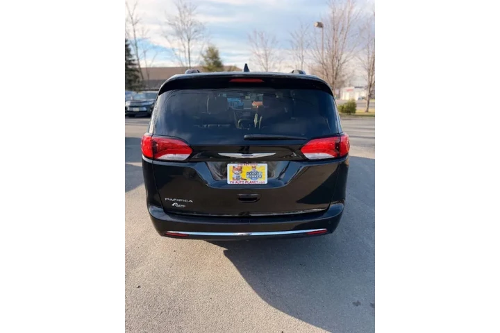 $19500 : 2018 Pacifica Touring L Plus image 8