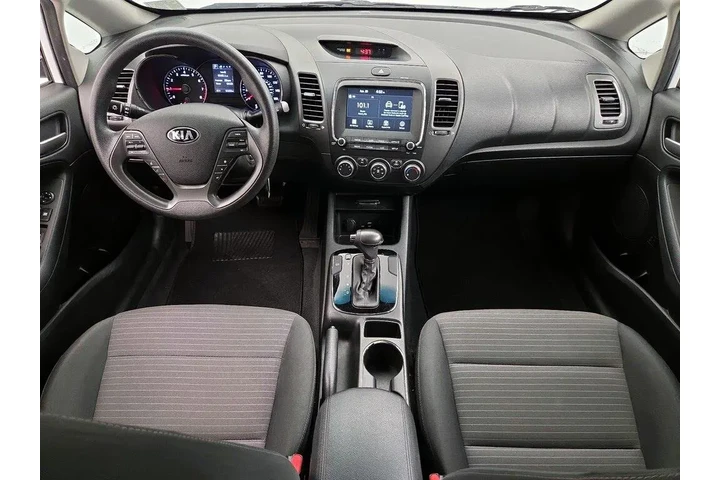 $13998 : Kia Forte 2018 LX 4dr Sedan image 9