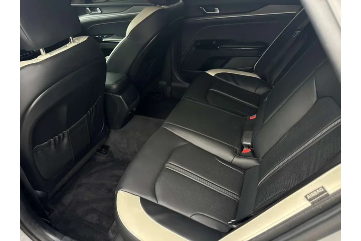 2025 K5 GT-Line image 9