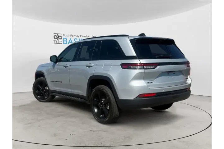 $36260 : Jeep Grand Cherokee 2024 4x4 image 3