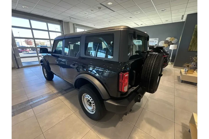 $36592 : Ford Bronco 2025 4x4 Base 4d image 5