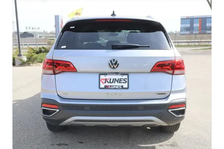 $20077 : Volkswagen Taos 2023 AWD SE image 8