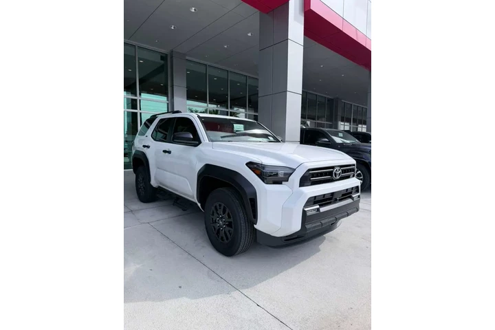 $45449 : 4RUNNER SR5 2WD image 2