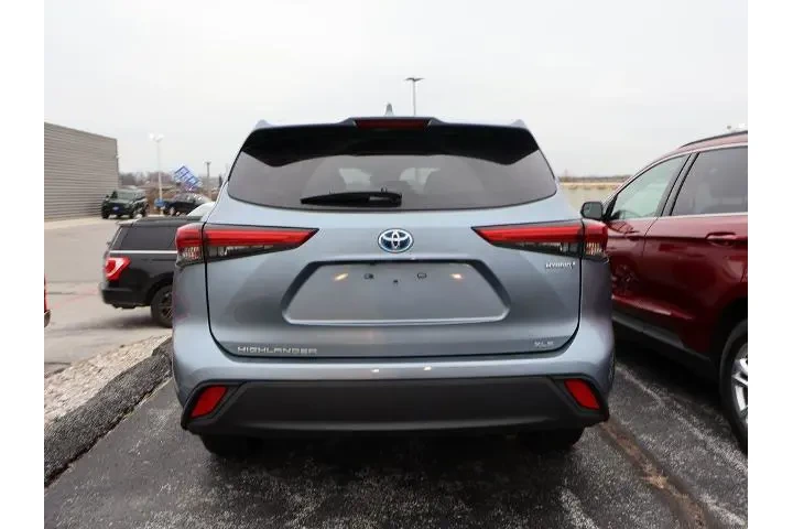$31802 : Toyota Highlander Hybrid 202 image 7