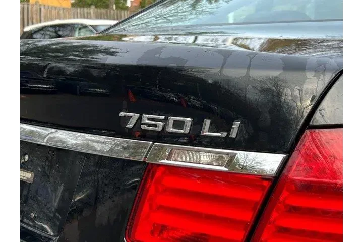 $9991 : BMW 7 Series 2012 AWD ALPINA image 6