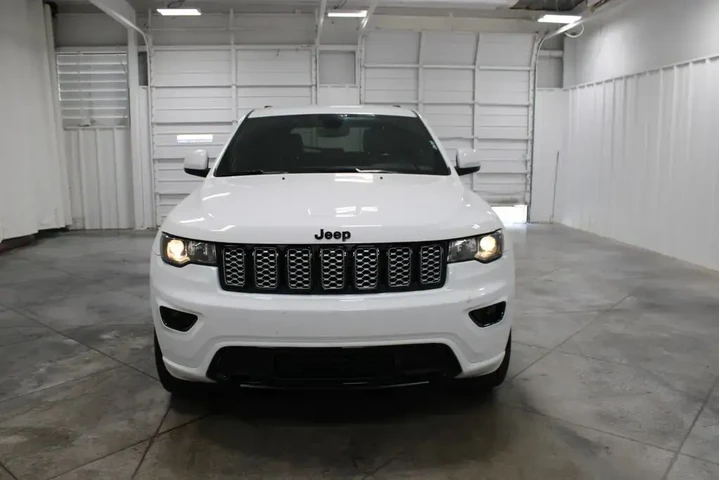 $21638 : Jeep Grand Cherokee WK 2022 image 2