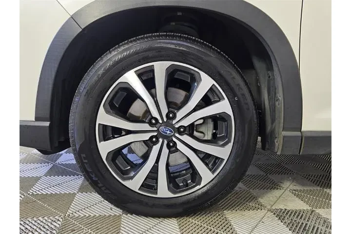 $17888 : Subaru Forester 2020 AWD Lim image 5