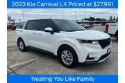 Kia Carnival 2023 LX 4dr Min