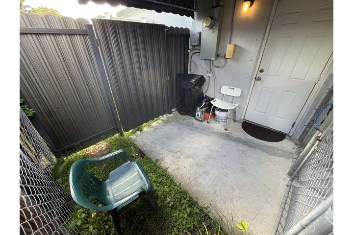 $1300 : Se renta totalmente independie image 7