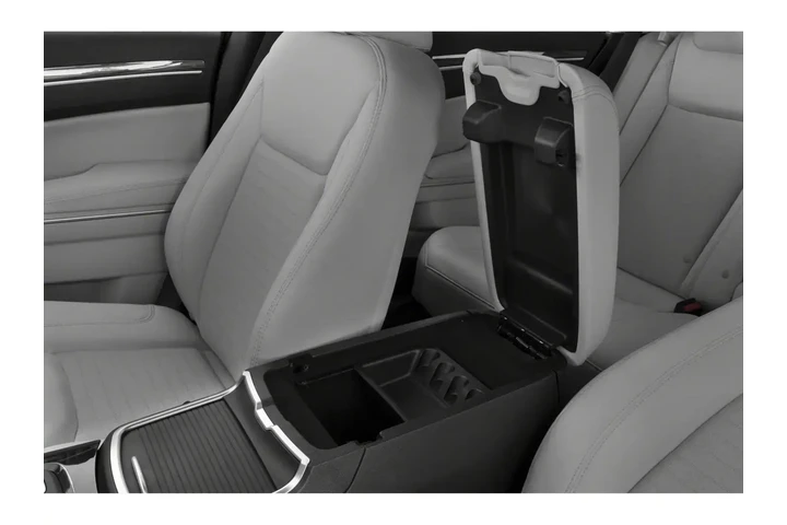 Chrysler 300 2022 S V6 4dr S image 9