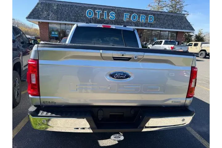 $37700 : Ford F-150 2021 4x4 XL 4dr S image 8