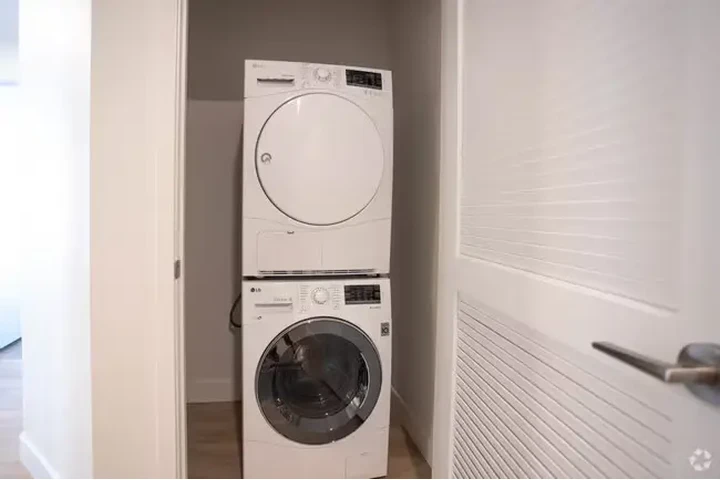 $1400 : Renta de hermoso Apartamento image 3