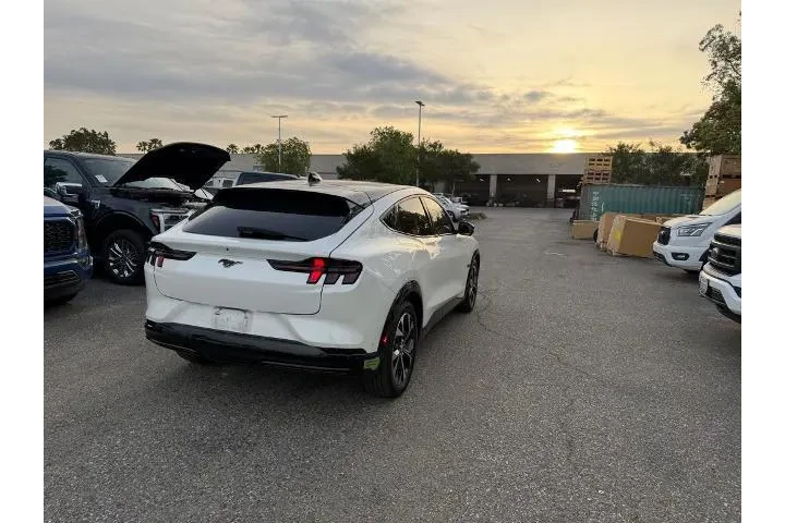 $29000 : Ford Mustang Mach-E 2023 Pre image 3
