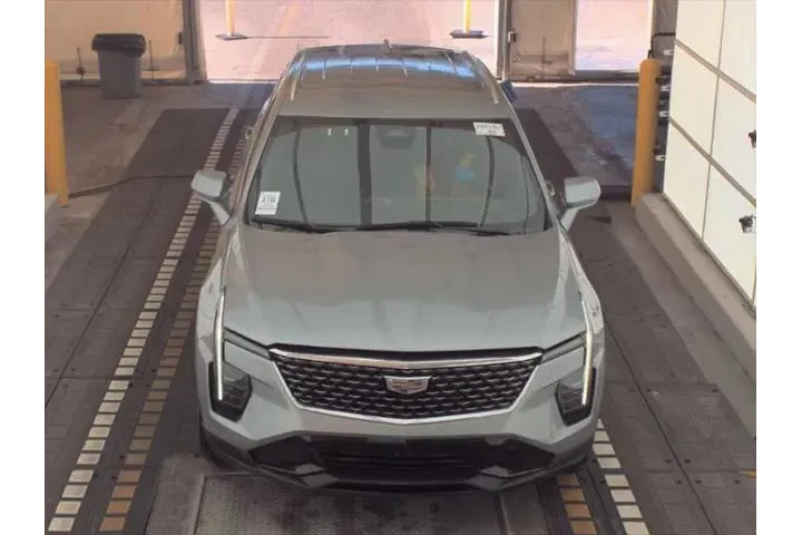 $26993 : Cadillac XT4 2024 4x4 Premiu image 2