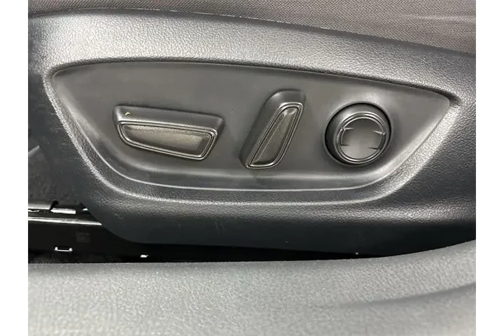 $19500 : Toyota Camry 2024 LE 4dr Sed image 3