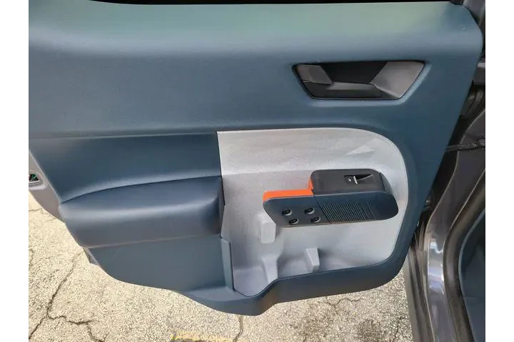 $23790 : Ford Maverick 2023 XLT 4dr S image 9