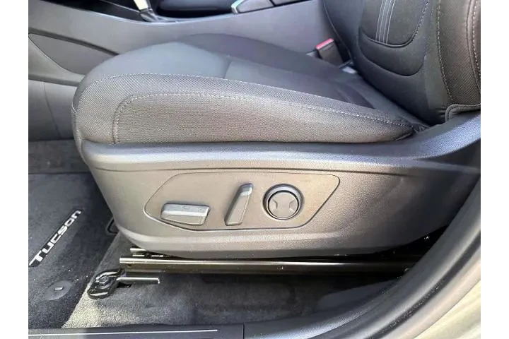 $24281 : Hyundai TUCSON 2023 AWD SEL image 10