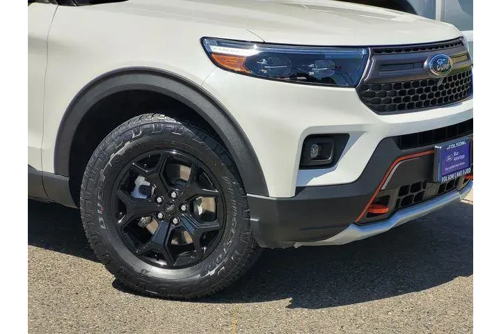 $39126 : Ford Explorer 2023 AWD Timbe image 6