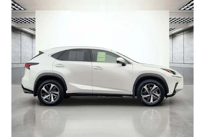 $27988 : Lexus NX 300 2020 AWD 4dr Cr image 6