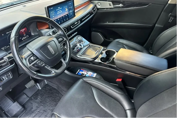 $39900 : Lincoln Nautilus 2022 AWD Re image 9