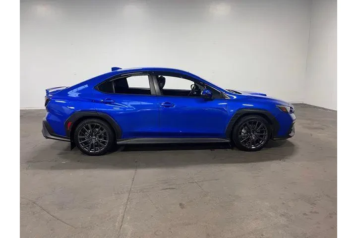 $30990 : Subaru WRX 2023 AWD Limited image 2