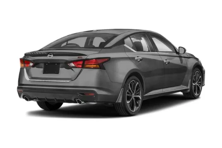 $22846 : Nissan Altima 2024 2.5 SR 4d image 3