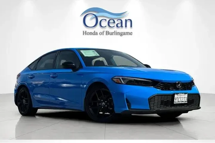 $26991 : Honda Civic 2025 Sport 4dr H image 2