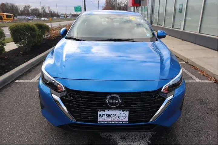 $17365 : Nissan Sentra 2025 SV 4dr Se image 5